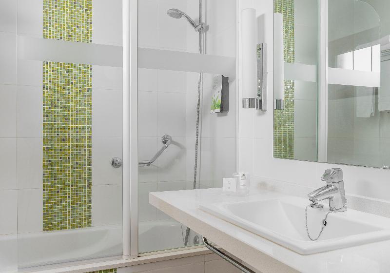 شقة غرفة واحدة, Sunset View Club