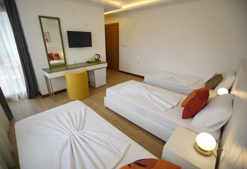 اتاق اجرایی سه نفره, Mons Casa Boutique