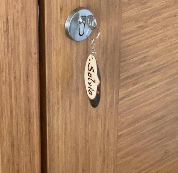 اتاق لوکس با بالکن, Mons Casa Boutique