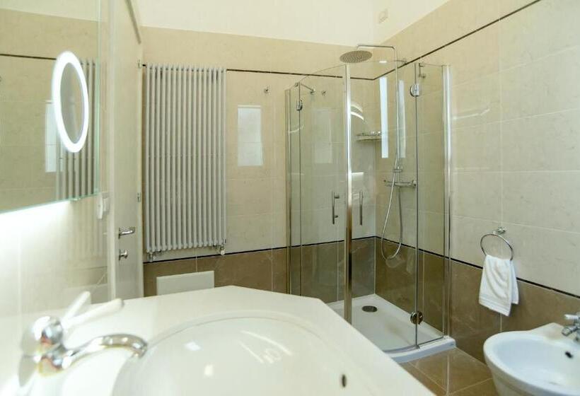 Номер Superior Кровать Кинг, Coclee Suite Palace