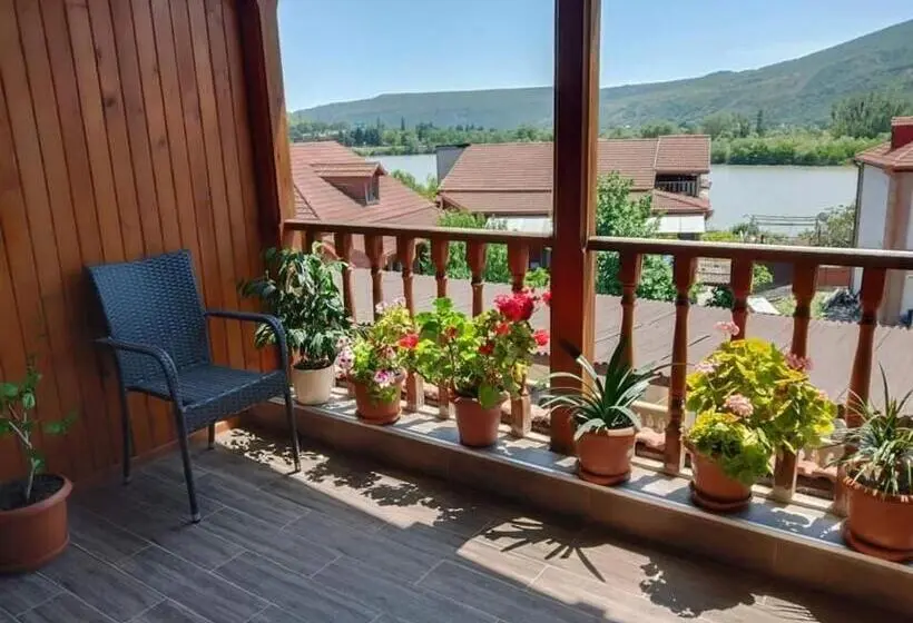 اتاق استاندارد با چشمانداز کوهستان, Davit Batoni Guest House