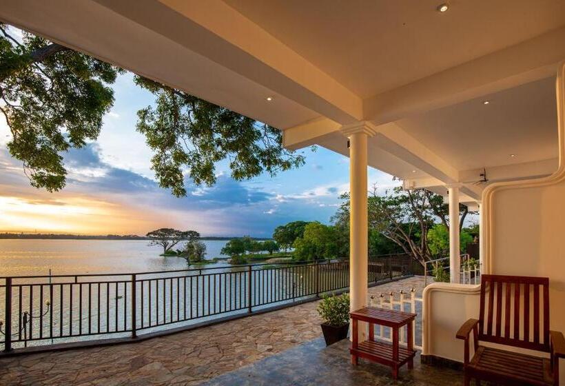 스탠다드 룸 킹사이즈 침대, Olu Villa Resort