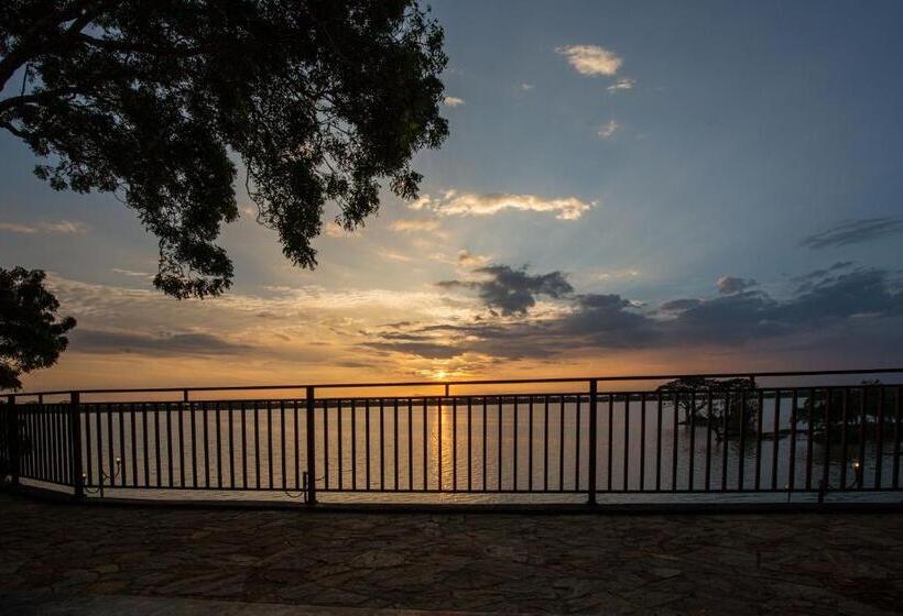 스탠다드 룸 킹사이즈 침대, Olu Villa Resort