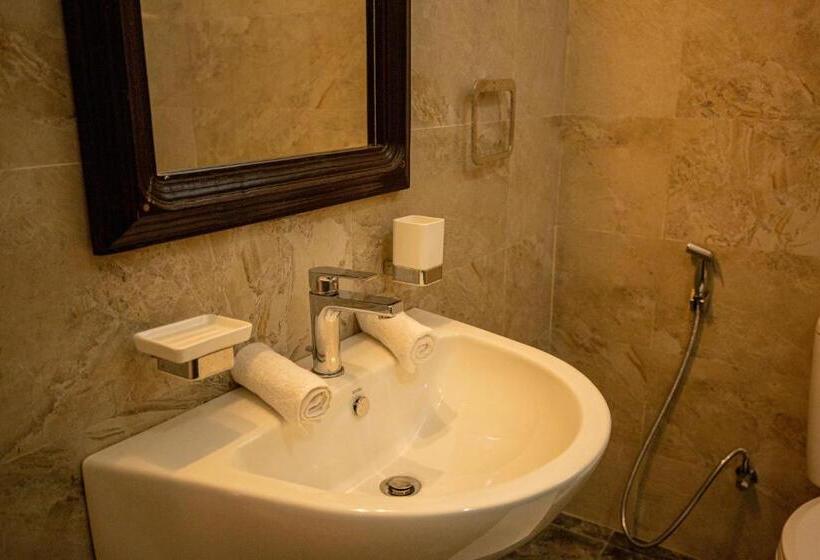 스탠다드 룸 킹사이즈 침대, Olu Villa Resort