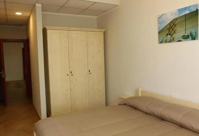 اتاق استاندارد, Student's Hostel Parma
