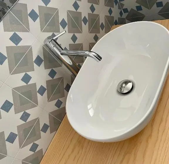Standard Neljän Hengen Huone, Manzoniquattro