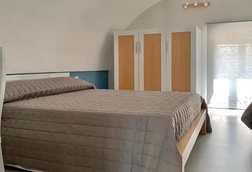 Standard Kolmen Hengen Huone Jaettu kylpyhuone, Manzoniquattro
