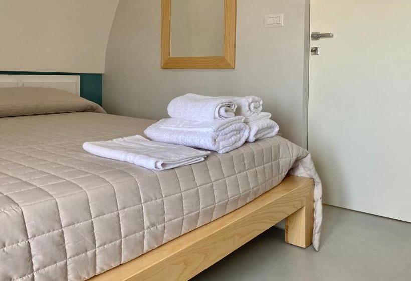 חדר סטנדרט חדר אמבטיה משותף, Manzoniquattro