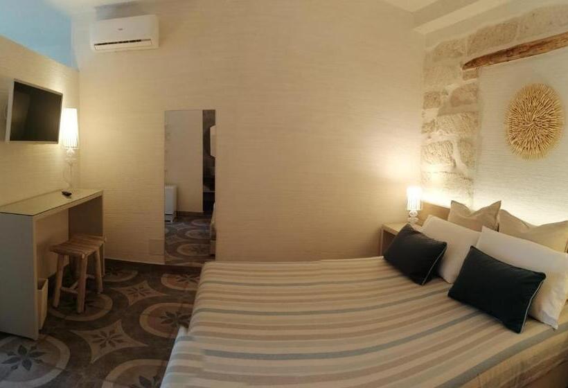 デラックスの４人部屋, 7palazzi