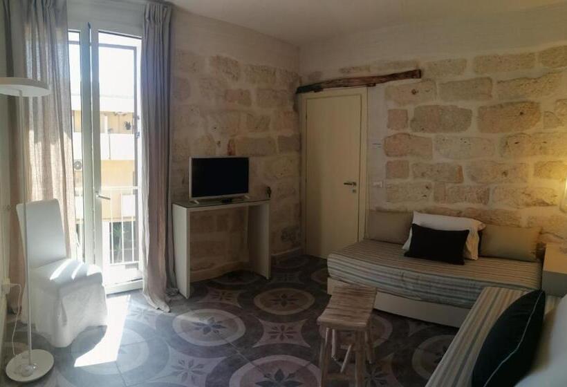 デラックスの４人部屋, 7palazzi