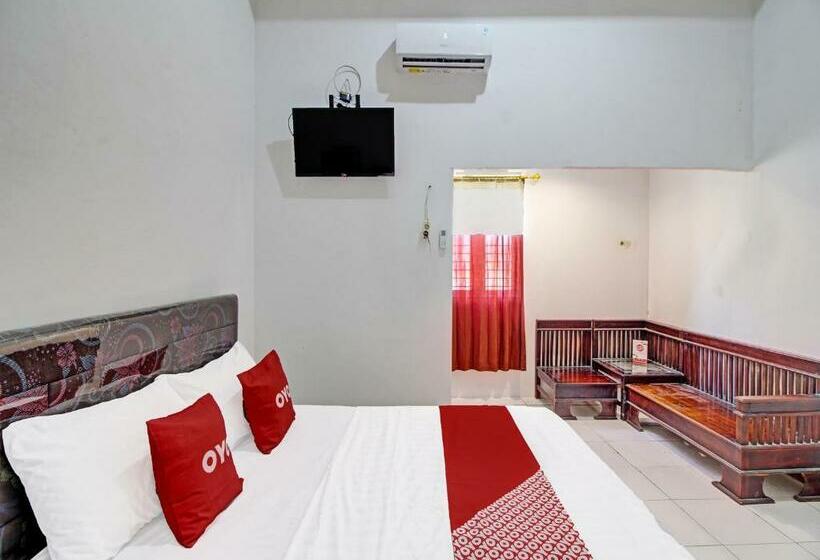 Номер Стандарт, Capital O 91690 Moza Guest House
