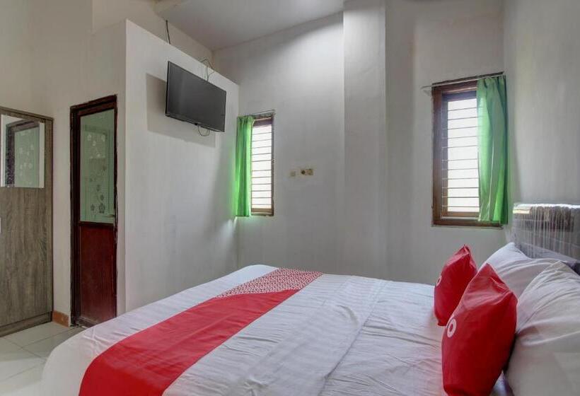 جناح عائلي, Capital O 91690 Moza Guest House