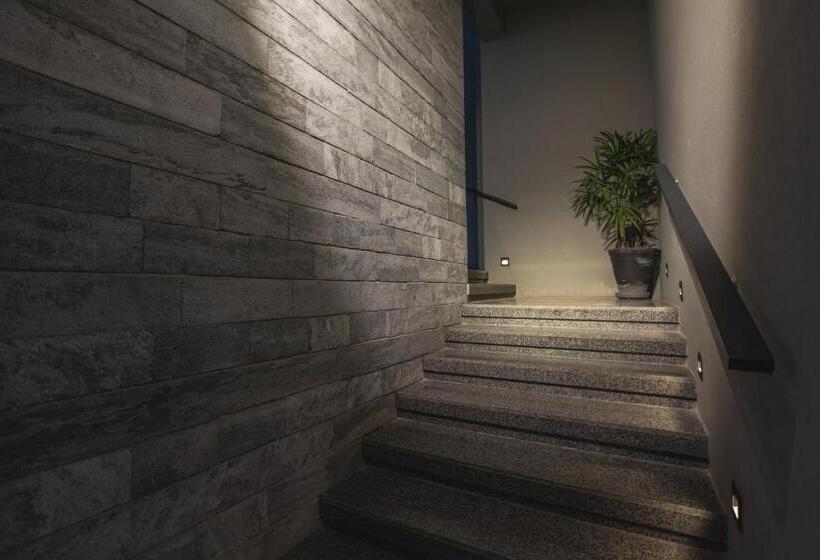 سوییت خانوادگی, Trivelles Executive Suites Islamabad