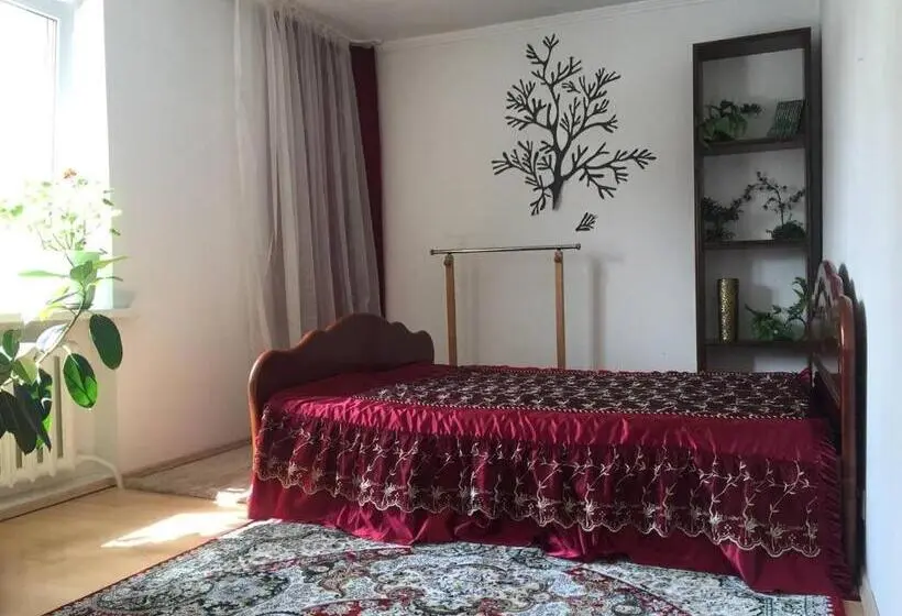اتاق استاندارد سه نفره, Guest House On Maksimova 9