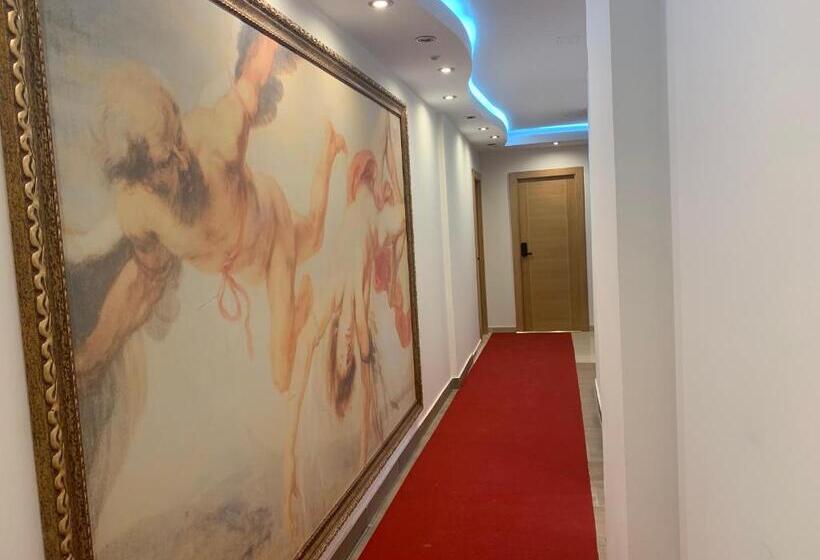 컴포트 트리플 룸, Hostal Poeta Machado