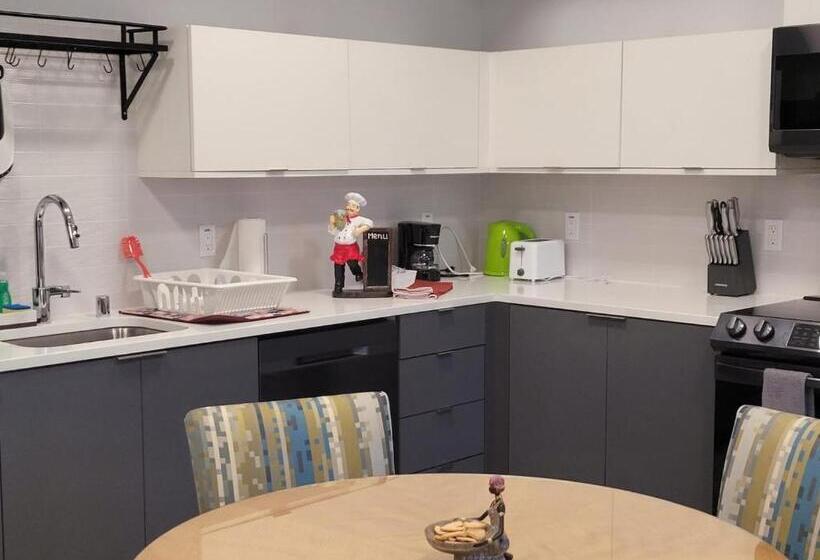 Апартаменты 2 Спальни, Stayspro   Hollywood Homes Minutes To Everything Spacious And Free Parking