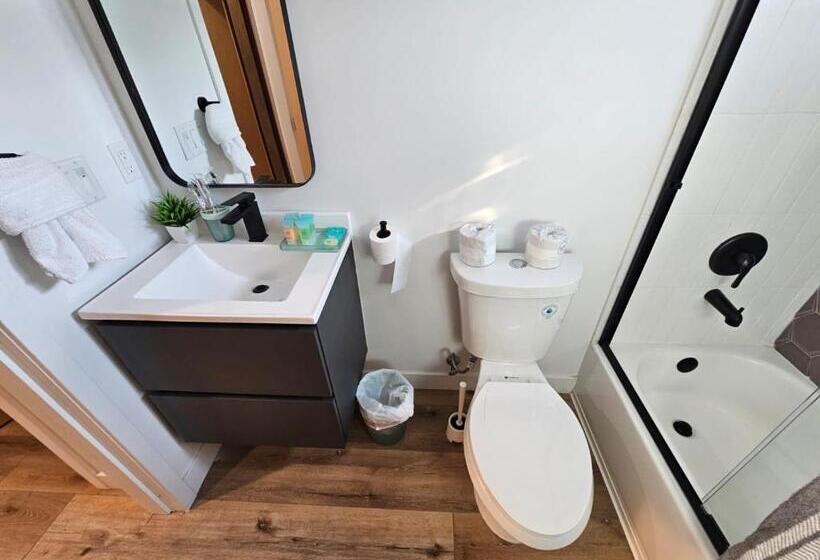 خانه 1 خوابه, Stayspro   Hollywood Homes Minutes To Everything Spacious And Free Parking