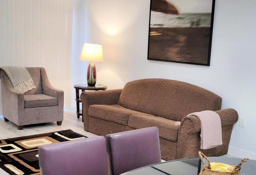 Дом 2 Спальни, Stayspro   Hollywood Homes Minutes To Everything Spacious And Free Parking
