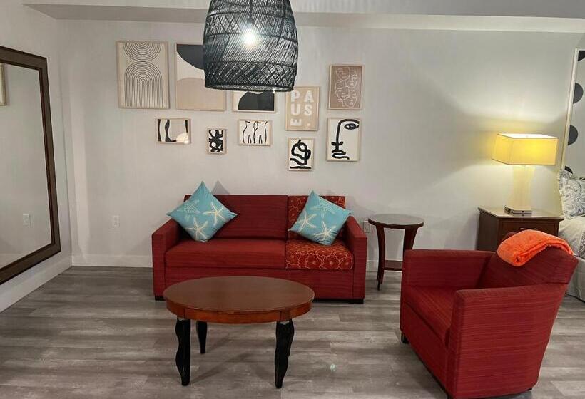 Студия Стандарт, Stayspro   Hollywood Homes Minutes To Everything Spacious And Free Parking