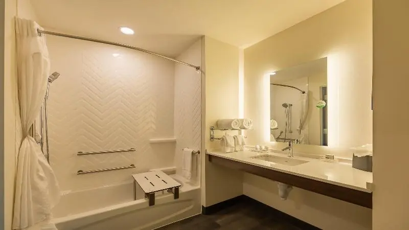 身障者適用スタンダードルーム, Courtyard By Marriott Atlanta Dunwoody