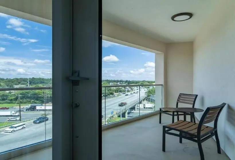 バルコニー付スイート, Courtyard By Marriott Atlanta Dunwoody