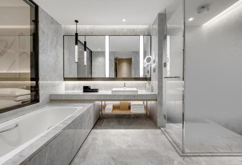 اتاق لوکس با تخت بزرگ, Kaohsiung Marriott