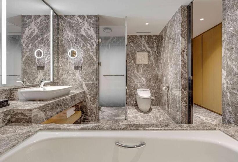 اتاق لوکس با تخت بزرگ, Kaohsiung Marriott