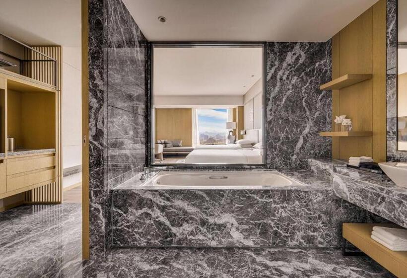 اتاق اجرایی, Kaohsiung Marriott