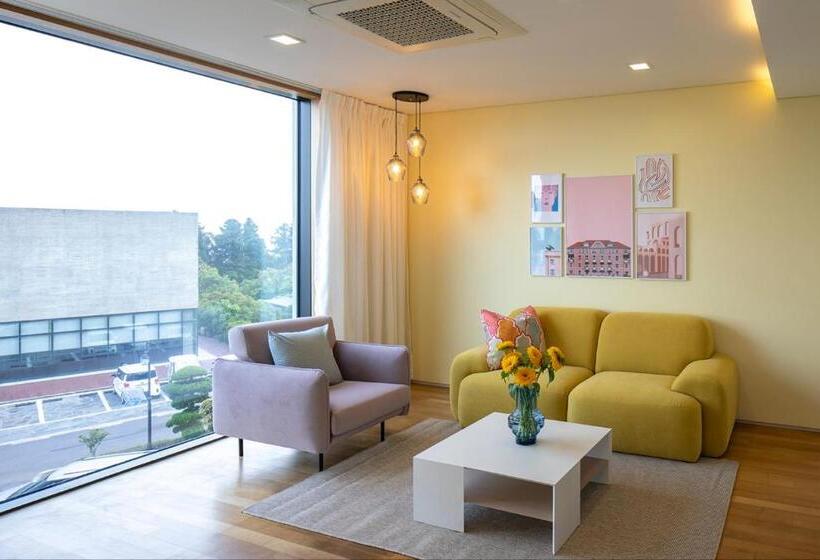 غرفة عائلية, Velum Resort