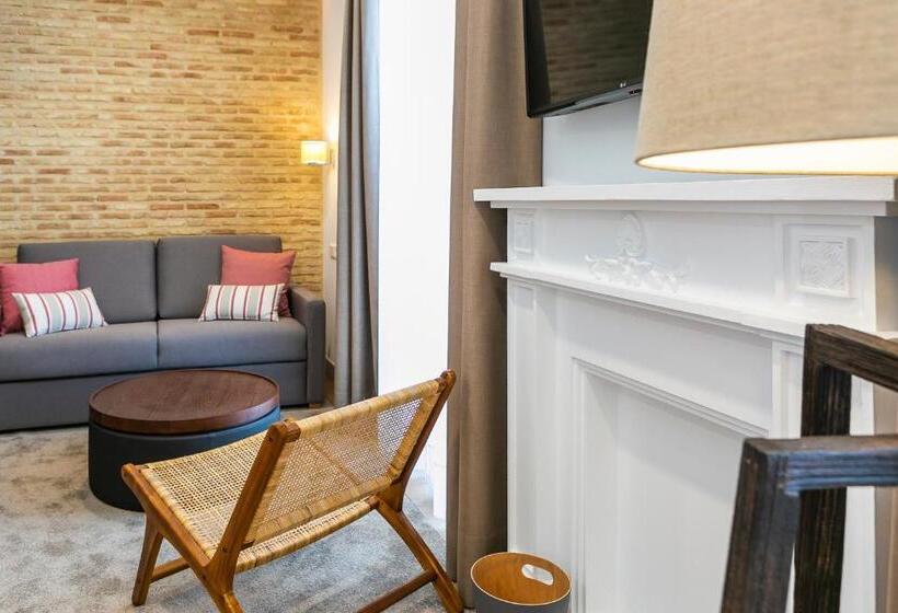 Monolocale Superiore, Aquitania Home Suites