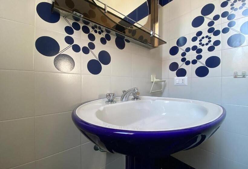 Pokój Deluxe z Balkonem, Affittacamere Piazza Mameli