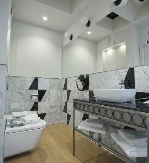 Deluxe Suite King Bed, Boutique Posada De La Sillería