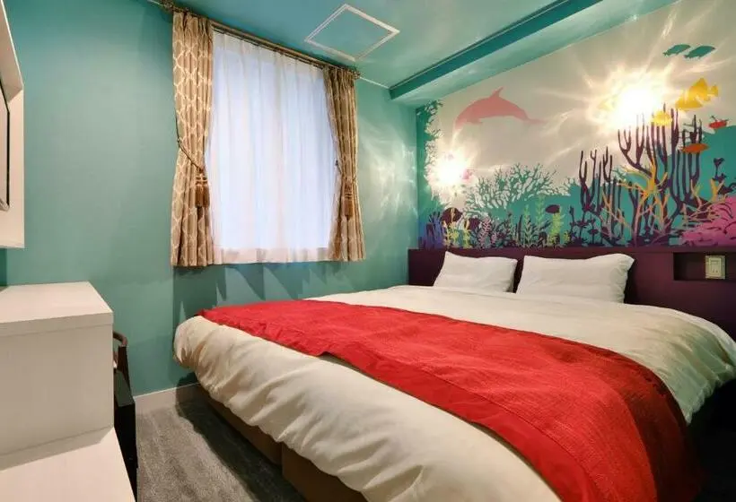クイーンサイズベッドのスタンダードルーム, Four Stories Hotel Maihama Tokyo Bay