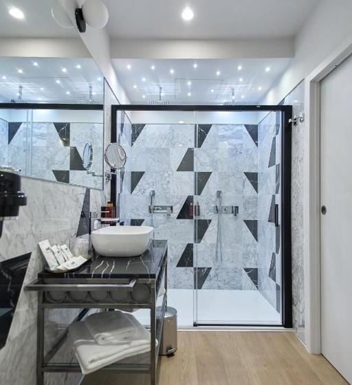 Deluxe Suite King Bed, Boutique Posada De La Sillería