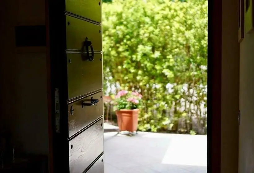バルコニー付きデラックスルーム, Relais Colle Buono