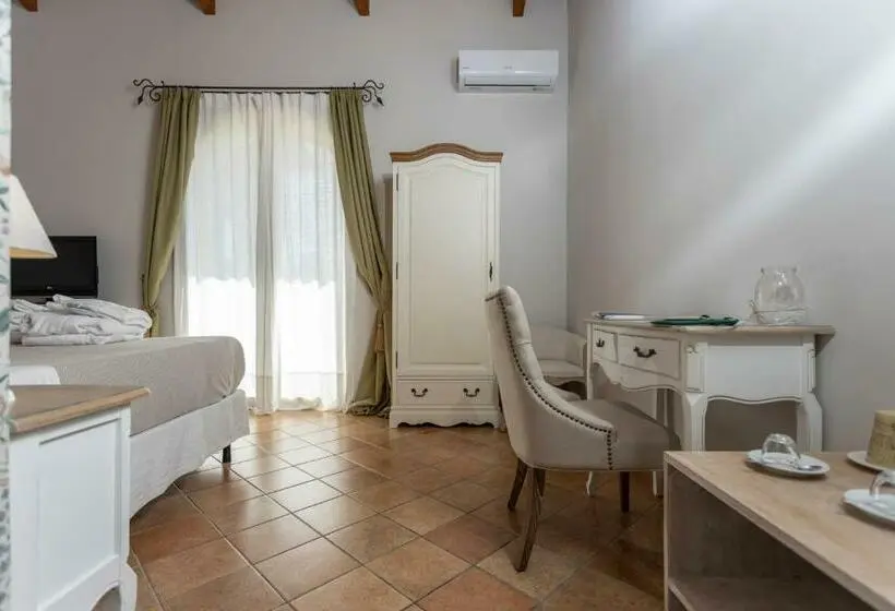 バルコニー付きデラックスルーム, Relais Colle Buono