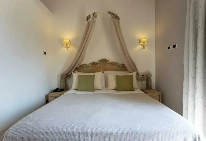 バルコニー付きデラックスルーム, Relais Colle Buono