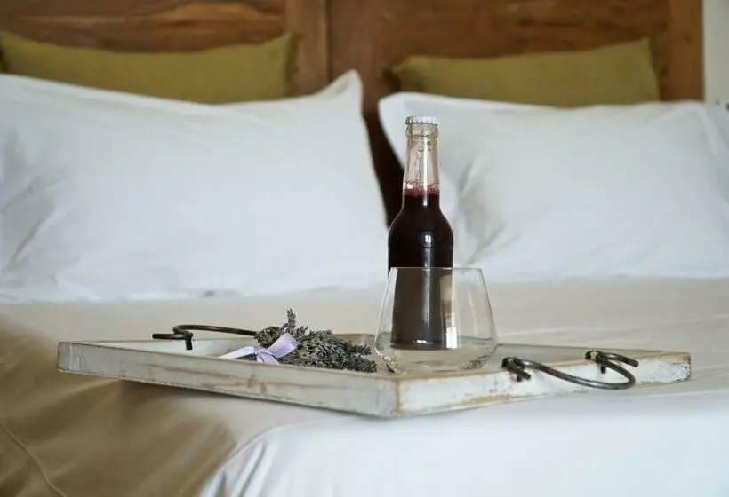 バルコニー付きデラックスルーム, Relais Colle Buono