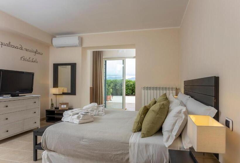 סוויטת ג'וניור נוף לגינה, Relais Colle Buono