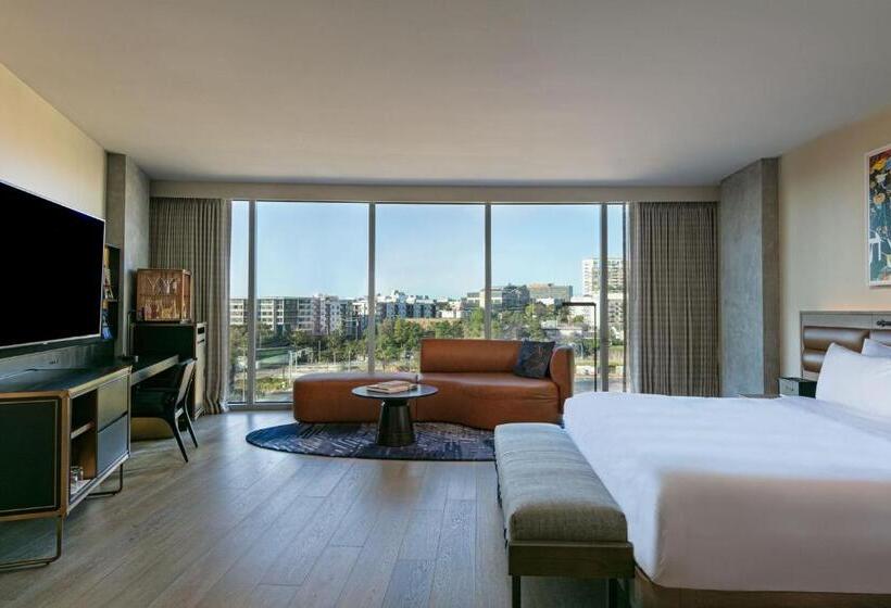 סטודיו סטנדרט, מיטה זוגית, W Nashville