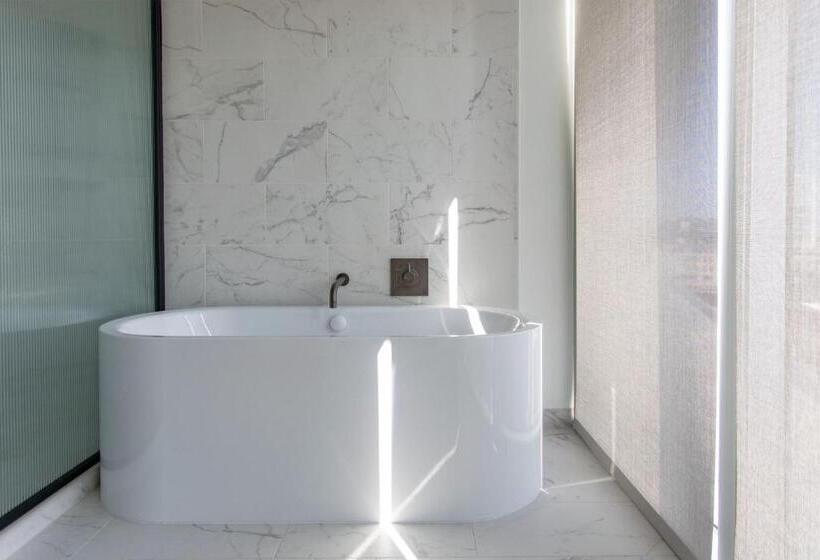 סוויטה נשיאותית, W Nashville