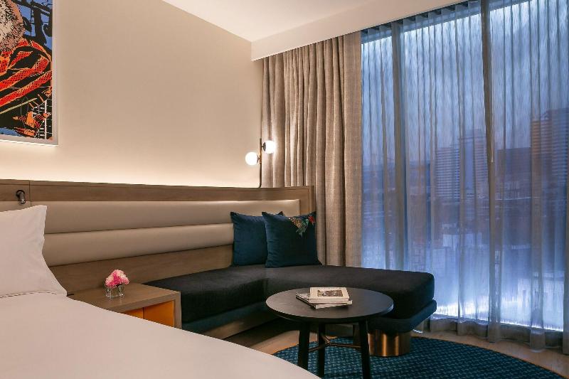 מיטת קינג בסוויטה, W Nashville