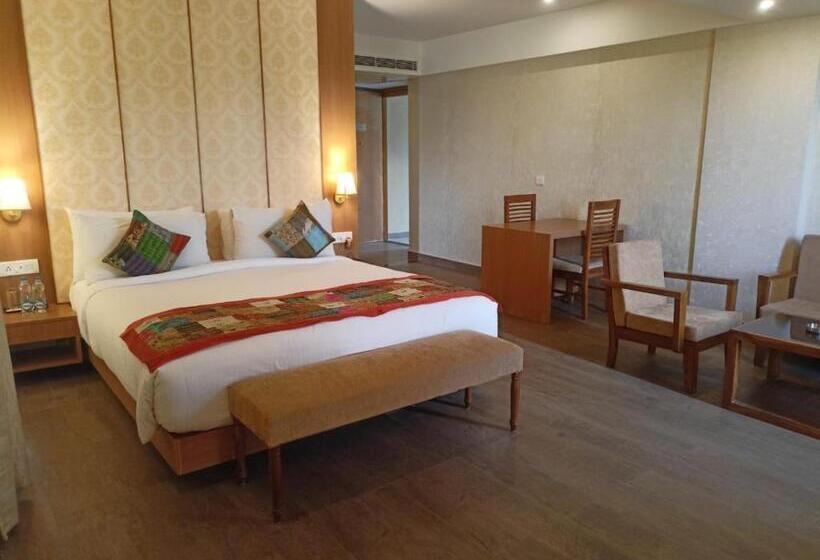 سوئیت رویال, Abhyagama