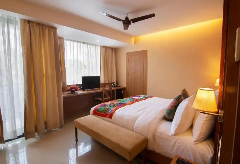 Superior Room Pool View, Abhyagama