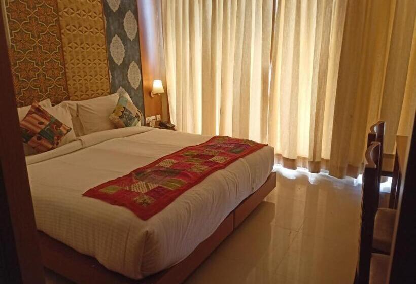 اتاق سوپریور, Abhyagama