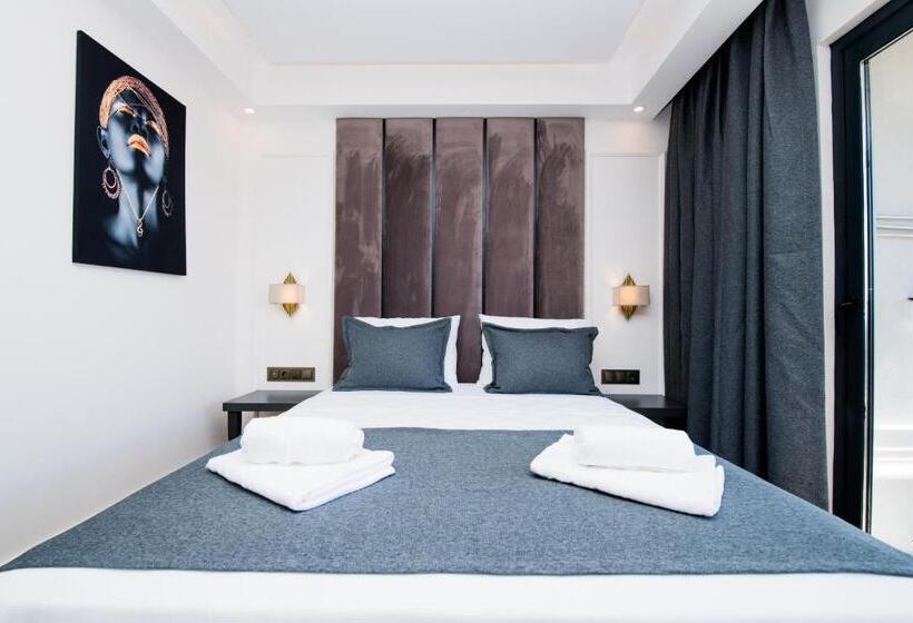 חדר דלוקס נוף לים, Fly Inn