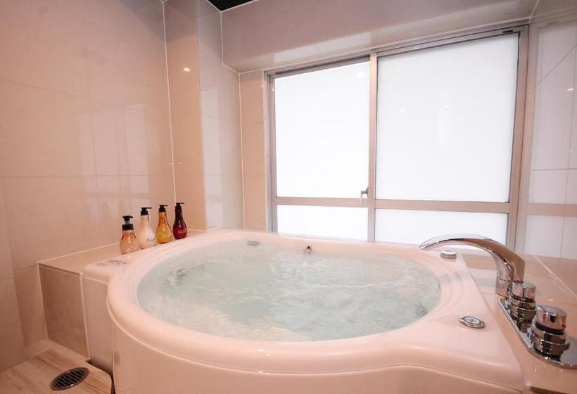 스위트, Japanesque Fukuoka