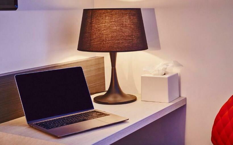 غرفة قياسية سرير مزدوج, Kyriad Combslaville  Senart