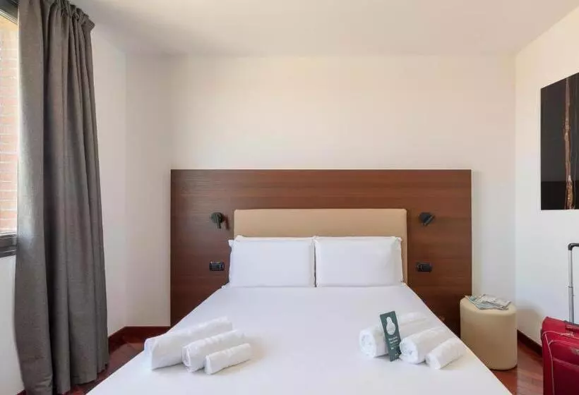 デラックスルーム, B&b Hotel Sassuolo