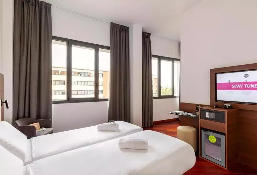スタンダードトリプルルーム, B&b Hotel Sassuolo